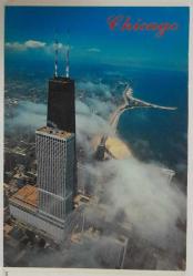 ŞEHİR KARTPOSTALI-ABD/CHICAGO YUKARIDAN ŞEHİR JOHN HANCOCK BİNASI VE SU KULESİ GÜNDÜZ GÖRÜNTÜSÜ,ARKASINA YAZILMIŞ,RENKLİ, 11 X 15 CM EBADINDA - 1950'LER, 1960'LAR, 1970'LER, 1980'LER
