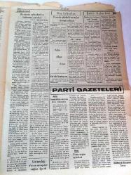 ADANA KÖYLÜ SESİ GAZETESİ YEREL TAŞRA BASINI --5 Aralık 1952 Yıl :1 Sayı :53- A.Emin Yalman  'a yapılan tecavüz hakkında  Adalet Bakanı Beyanatta Bulundu -- Fransa 'ya ihraç  edilecek  mallar - İşletmeler  Bakanı S. Yırcalı - Komünist  Çin Rus Münasebeti  -  Ceyhan 'ı  tehdit eden  top mermileri  -- Türkiye nin Şam Elçisi --Türkiye  de ki Komünist  Mektepleri --Krizlerin  sebepleri  ve önlenme  çareleri   yazan : Seyfettin  Önen -Kore de şiddetli savaşlar devam ediyor  Ali  Aktan --Doktor :Haşim Altınok --