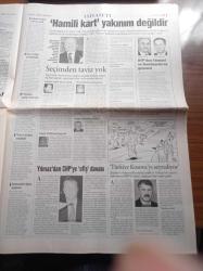 Yeni Şafak Gazetesi - 9 Eylül 1998 -  Nazlı Ilıcak - İsmet Özel - Ahmet Davutoğlu - Necip Fazıl Kısakürek - Başörtüsü Krizi Derinleşiyor - Fazilet Partili Abdullah Gül'ün Eşi De Yasağa Takıldı -  Necmettin Erbakan Yargı Önünde - Mesut Yılmaz'a İrticai Şapka - Dışişleri Bakanı İsmail Cem İpek Yolu Türkiye'siz Olmaz