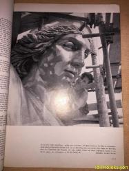 Photo Magazine : Marz 1956 - München - Almanca Dergi (Berichte - Zwei Farbphotos - Das Bühnenbild im Photo - Nur eine Kleinigkeit - Der kombinierte Reporter - Schwingen über Berg und Tal - Rechtsfragger der Photographie - Zwei Farbphotos aus Hellabrunn - Das Defizit der Sensation - Brüssels Diplomatenwelt staunte - Fritz Eschen photographiert Personen der Zeitgeschichte - Das Geheimnis der Schwarzen Blitze - Der Elektronenblitz bittet um Pflege) Hafif Yıpranma ve Kesilmiş Kısımlar Mevcut