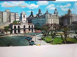 ŞEHİR KARTPOSTALI-BUENOS AIRES/ŞEHİR MEYDANI GÜNDÜZ GÖRÜNTÜSÜ,ARKASINA YAZILMAMIŞ,RENKLİ, 10 X 18 CM EBADINDA - 1950'LER, 1960'LAR, 1970'LER, 1980'LER