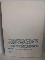 ÇAM AĞACI VE YAĞAN KAR RESMİ KARTPOSTALI,KAPAKLI,İÇ KISMINA YAZILMIŞ,RENKLİ, 11 X 15 CM EBADINDA