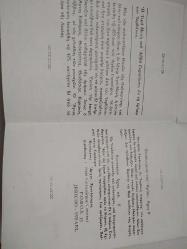 ASLAN TUTAN DİNİ FİGÜR VE ARKASINDA TARİHİ KİLİSE GÖRÜNTÜSÜ KARTPOSTALI,KAPAKLI,İÇ KISMINA YAZILMAMIŞ,RENKLİ, 11 X 15 CM EBADINDA