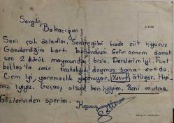 HAYVAN KARTPOSTALI-GELİNLİK VE DAMATLIK GİYMİŞ MAYMUNLAR,ARKASINA YAZILMIŞ,RENKLİ, 11 X 15 CM EBADINDA