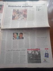 Radikal Gazetesi - 24 Kasım 1998 - Yüce Divan'da Yargılanmaktan Mesut Yılmaz'ı Doğru Yol Partisi Tansu Çiller'i ANAP Kurtardı - Süleyman Demirel Abdullah Öcalan'ı İade Etmeyen İtalya'ya Yangın Roma'yı Da Sarar - UEFA İtalya'ya Teslim - İtalya Başbakanı D'alema'dan Türkiye'ye Suçlama - Ethem Mahçupyan - Murat Belge