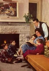 MUTLU AİLE KARTPOSTALI,ARKASINA YAZILMIŞ,RENKLİ, 11 X 15 CM EBADINDA