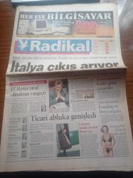 Radikal Gazetesi - 20 Kasım 1998 - İtalya Başbakanı D'alema Galatasaray Juventus Maçı Bahanesiyle İstanbul'a Gelip Abdullah Öcalan Meselesini Görüşmek İstiyor - İtalya'ya Ticari Abluka Genişledi - Migros Ve Tansaş İtalyan Malı Satmayacak - Pinochet Apo Ve Hukuk - Kylie Minogue - Hükümet Aleyhinde Gensoru TBMM Gündemine Alındı