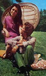 AŞK DOLU ROMANTİK ÇİFT KARTPOSTALI,ARKASINA YAZILMAMIŞ,RENKLİ, 11 X 15 CM EBADINDA