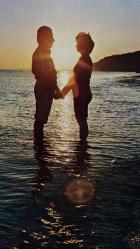 AŞK DOLU ROMANTİK ÇİFT KARTPOSTALI,ARKASINA YAZILMAMIŞ,RENKLİ, 11 X 15 CM EBADINDA