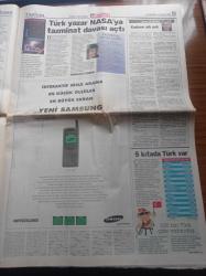 Hürriyet Gazetesi - 30 Aralık 1998 - Bir Solukta Galatasaray - Atletico Madrid Elvir Baliç'in  Peşinde - Fenerbahçe Dünyayı Tarıyor - Hakan Şükür - Türkiye'nin Gücü Kıbrıs Rum Yönetimi S 300 Füzelerinin Adaya Getirilmemesi Kararını Aldı - Yalım Erez Hükümetinin Anahtarı Deniz Baykal'da - Recai Kutan - Erdemir 1 Dolara Fabrika Aldı - Tansu Çiller - Edyta Mustafa Sandal'a Hayran Kaldı - Karahan Çantay - Çağla Şikel