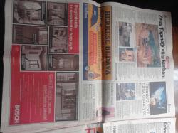 Hürriyet Gazetesi - 7 Kasım 1998 - Atilla Taş'ın Ham Çökelek Şarkısı Tartışma Yarattı - Boliç'i Dayaktan Polis Kurtardı - Türbandan PKK Çıktı - Sadettin Tantan - Beşiktaşlı Alpay Özalan Fatura Bana Kesiliyor - Amokachi Üzgün - Server Tanilli - Kudüs'te Barışa Bomba - Batman'in Babası Bob Kane Öldü - Zeus Tapınağı Villa Kurbanı - Bulgaristan Başbakanı Kostov Ülkelerinden Zorla Gönderdikleri Soydaşlarımızdan Bursa'da Özür Diledi  - MÜSİAD  Yerine Anadolu Aslanları