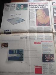 Hürriyet Gazetesi - 31 Ekim 1998 -  İşte Yılın Fotoğrafı - Ayvalık Uçağını Kaçıran Erdal Aksu'nun Son Fotoğrafı - Beşiktaş Teknik Direktörü Toshack Löw Ve Fatih Terim'e Sert Yanıt Verdi - Trabzonspor Darbe Yedi - Ayvalık Uçağının Cesur Hostesi Ahu Özen - Adana Valisi Oğuz Kaan Köksal - Emniyet Müdürü Şükrü Yetimoğlu - Sezen Aksu - Karases Operasyonu - Tarkan Belçika'da 1. Sıraya Yerleşti