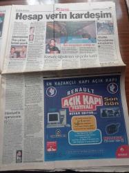 Hürriyet Gazetesi - 31 Ekim 1998 -  İşte Yılın Fotoğrafı - Ayvalık Uçağını Kaçıran Erdal Aksu'nun Son Fotoğrafı - Beşiktaş Teknik Direktörü Toshack Löw Ve Fatih Terim'e Sert Yanıt Verdi - Trabzonspor Darbe Yedi - Ayvalık Uçağının Cesur Hostesi Ahu Özen - Adana Valisi Oğuz Kaan Köksal - Emniyet Müdürü Şükrü Yetimoğlu - Sezen Aksu - Karases Operasyonu - Tarkan Belçika'da 1. Sıraya Yerleşti