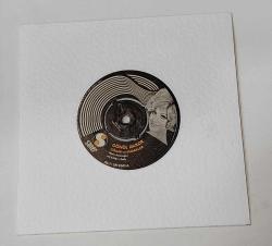 GÖNÜL AKKOR * GÜLLER VE DUDAKLAR * BİLEMEDİM * 45LİK PLAK