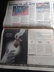 Hürriyet Gazetesi - 30 Ekim 1998 - Adana'dan Kalkan Ayvalık Uçağı Erdal Aksu İsimli Hava Korsanı Tarafından Kaçırıldı - Bekaret Fıkrası ANAP'ı Karıştırdı - İtalyan Teknik Direktör Ancelotti Fenerbahçe'ye Geldiğime Pişmanım - Hakan Şükür Fobisi - Cumhuriyetin 75. Yıldönümünde Görülmemiş Coşku - 13 Ülkenin Lideri 100 Başbakan Ve Resmi Temsilcileri Cumhuriyet Bayramı Kutlamalarına Katıldı - Süleyman Demirel - Rauf Denktaş - Haydar Aliyev - Almanya'nın Yeni Başbakanı Schröder Atatürk Yüzyılın Reformcusu