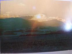 KARLAR ALTINDA DAĞLARIN GÖRÜNTÜSÜ KARTPOSTALI,ARKASINA YAZILMIŞ,RENKLİ,11 X 15 CM EBADINDA