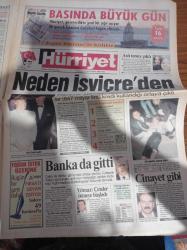 Hürriyet Gazetesi - 26 Ekim 1998 -  Cumhuriyet Yürüyüşüne Ankara'da 750 Bin Kişi Katıldı - Beşiktaş Fenerbahçe'yi 90. Dakikada Attığı Golle Yendi - 2000. Gol Amokachi'den - Rüştü Reçber - Levent Kırca Bakan Işılay Saygın'ın 52 Yaşındayım Bakireyim Sözünü Mizah Yapan Levent Kırca Kanal Kapattırdı - Türkiye Dün 75. Yıl İçin Ayaktaydı -  Harran'da Tarihi Konser - Ajda Pekkan - Türkbank İhalesi - Korkmaz Yiğit - Tansu Çiller