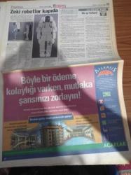Hürriyet Gazetesi - 7 Haziran 1998 - Michael Jordan - Fenerbahçe İtalyan Teknik Direktör Ancelotti'yi İkna Edemedi - Piste Ölüm İnişi Yapan Fransız Uçağının Pilotu Zekası Ve Cesaretiyle 173 Kişiyi Ölümden Kurtardı - Omuzlara Alırken Tarım Bakanı ANAP'lı Mustafa Taşar'ı Omuzlara Aldılar - Sadettin Teksoy - Sibel Can Göğüs Uçlarını Düzelttirdi -  Muazzez Abacı - Cannes'da Zeki Triko Rüzgarı - Edirne'de Gönderdikleri Şarabı Reddeden Muazzez Ersoy'a Kurşun Yağdırdılar