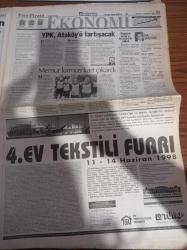 Hürriyet Gazetesi - 7 Haziran 1998 - Michael Jordan - Fenerbahçe İtalyan Teknik Direktör Ancelotti'yi İkna Edemedi - Piste Ölüm İnişi Yapan Fransız Uçağının Pilotu Zekası Ve Cesaretiyle 173 Kişiyi Ölümden Kurtardı - Omuzlara Alırken Tarım Bakanı ANAP'lı Mustafa Taşar'ı Omuzlara Aldılar - Sadettin Teksoy - Sibel Can Göğüs Uçlarını Düzelttirdi -  Muazzez Abacı - Cannes'da Zeki Triko Rüzgarı - Edirne'de Gönderdikleri Şarabı Reddeden Muazzez Ersoy'a Kurşun Yağdırdılar