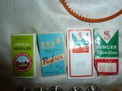 BEKO DİKİŞ MAKİNESİ KAYIŞ AMPÜL ZİG ZAG DESEN KALIBI İĞNE MEKİK MASURA KUTUSUNDA 22 PARÇA