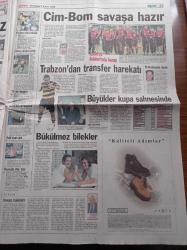 Milliyet Gazetesi - 7 Kasım 1998 -  Recep Tayyip Erdoğan - Alaattin Çakıcı Beni Öldürecekler - Abdi İpekçi Protestosu - Mesut Yılmaz - Tümgeneral Fahrettin Alparslan'ın İntiharı -Süleyman Seba - Sergen Yalçın - Elvir Boliç - Ebru Şallı İle Gözde Tan'a Uyuşturucu Suçundan Hapis Cezası İsteniyor - Engin Koç Podyuma Veda Etti - Serdar Ortaç Cezaevinden Faks Gönderdi - Demet Şener - Buz Kraliçesi Katarina Witt - Olaylı YÖK Protestosu - Hapisteki Titancı Kenan Şeranoğlu'na Teşekkür