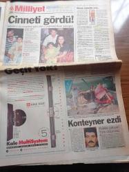 Sabah Gazetesi - 2 Eylül 1998 - Aziz Yıldırım Rekabette Dostluk Olmaz - Türkan Şoray -Başbakan Mesut Yılmaz Bu Krizi Aşarız - Torunu Sezai Türkeş'i Anlattı - Fazilet Partisi'nde Havuz Sefası - Türk Sineması Osman Fahir Seden'i Kaybetti - Fazilet Partili Milletvekillerine Tesettürlü Mayo - Çillerler'e Şok - Fazilet Partisi Lideri Recai Kutan'dan Ateşkes Çağrısı - Nuri Vedat Ergin Kardeşler - A Milli Takım Teknik Direktörü Mustafa Denizli Tek Rakibimiz Almanya - Alaattin Çakıcı'dan Belçika Polisine İlk İfade