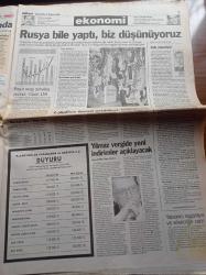 Sabah Gazetesi - 2 Eylül 1998 - Aziz Yıldırım Rekabette Dostluk Olmaz - Türkan Şoray -Başbakan Mesut Yılmaz Bu Krizi Aşarız - Torunu Sezai Türkeş'i Anlattı - Fazilet Partisi'nde Havuz Sefası - Türk Sineması Osman Fahir Seden'i Kaybetti - Fazilet Partili Milletvekillerine Tesettürlü Mayo - Çillerler'e Şok - Fazilet Partisi Lideri Recai Kutan'dan Ateşkes Çağrısı - Nuri Vedat Ergin Kardeşler - A Milli Takım Teknik Direktörü Mustafa Denizli Tek Rakibimiz Almanya - Alaattin Çakıcı'dan Belçika Polisine İlk İfade
