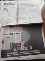 Milliyet Gazetesi - 13 Eylül 1998 - Eşkıya Şener Şen Güneydoğu Gezisi - Kuşaklar Boyu Cumhuriyet - Elvir Baliç - Fenerbahçe'de Uche Kaptan Çıktı - ABD Açık Tenis Turnuvasında Davenport Şampiyon - İstifa Etmem Diyen ABD Başkanı Bill Clinton Monica Lewinksy'e Eşinin Soğukluğundan Yakınmış - CHP Lideri Deniz Baykal Mesut Yılmaz'ı Azat Ettim- YÖK Başkanı Kemal Gürüz Türban İşi Kapandı - Talabani Yine Suçladı