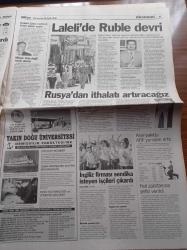 Milliyet Gazetesi - 12 Eylül 1998 -  Adalet Bakanı Hasan Denizkurdu'nun Acı Günü - Nuri Sesigüzel Yaralandı - Yeşil Kod Adlı Mahmut Yıldırım'ı Mikail Sarı Öldürttü - 2. Dünya Gençler Tekvando Şampiyonasında Yasin Baştuğ Altına Uzandı - Sultan Türkan Şoray İçin Şike - MTV Şampiyonu Madonna - Beşiktaş'ta Eylem Var - Şifo Mehmet Zona Oldu - Başkan Bill Clinton'un Çöküşü - Monica Lewinsky - Hillary Clinton'dan Sakıp Sabancı'ya Tebrik - İstanbul'un Yeşili Kaçak Yapıya Kurban - Kenan Evren Hastanede