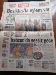 Milliyet Gazetesi - 12 Eylül 1998 -  Adalet Bakanı Hasan Denizkurdu'nun Acı Günü - Nuri Sesigüzel Yaralandı - Yeşil Kod Adlı Mahmut Yıldırım'ı Mikail Sarı Öldürttü - 2. Dünya Gençler Tekvando Şampiyonasında Yasin Baştuğ Altına Uzandı - Sultan Türkan Şoray İçin Şike - MTV Şampiyonu Madonna - Beşiktaş'ta Eylem Var - Şifo Mehmet Zona Oldu - Başkan Bill Clinton'un Çöküşü - Monica Lewinsky - Hillary Clinton'dan Sakıp Sabancı'ya Tebrik - İstanbul'un Yeşili Kaçak Yapıya Kurban - Kenan Evren Hastanede