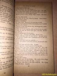 The Corn Is Green - Emlyn Williams - Pan Books - İngilizce Kitap (Mısır Yeşil mi)