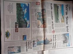 Milliyet Gazetesi - 28 Kasım 1998 - İki Yüzlü Juventus - Sergen Yalçın İstanbulspor'u Bıraktı - Tarık Akan'ın Acı Günü - Almanya Abdullah Öcalan'ı İstemiyor - Tansu Çiller Hükümeti Kurmak İçin Beklemede - Claudia Schiffer Paha Biçilmez Güvenlik - Deniz Baykal'dan İki Formül - ANAP - Doğru Yol Partisi - İtalya Başbakanı D'alema