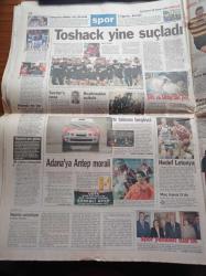 Milliyet Gazetesi - 28 Kasım 1998 - İki Yüzlü Juventus - Sergen Yalçın İstanbulspor'u Bıraktı - Tarık Akan'ın Acı Günü - Almanya Abdullah Öcalan'ı İstemiyor - Tansu Çiller Hükümeti Kurmak İçin Beklemede - Claudia Schiffer Paha Biçilmez Güvenlik - Deniz Baykal'dan İki Formül - ANAP - Doğru Yol Partisi - İtalya Başbakanı D'alema