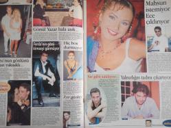 Şamdan Haftalık Aktüalite Sinema Tiyatro Müzik ve Magazin Dergisi - 16 Ağustos 1998 - Seren Serengil - Gönül Yazar - Fahrettin Akçimen - Reyhan Karaçam - Yıldıray Gürgen - Ferda Anıl Yarkın - Bülent Ersoy - Cem Adler - Kevin Logan - Arzu Birtekcan - Mahsun Kırmızıgül - Doğuş - Beyaz - Sinan Özedincik - Mustafa Sandal - Aslı Berker - Murat Murathanoğlu - Sevda Demircan - Ömer Dinçkök - Billur Kalkavan - Şengül Balıksırtı - Nesrin İşçi - Selin Toktay - Esin Öztuna - Mehmet Günyeli - Leyla Alaton - Filiz Demir - Sibel Can - Hakan Ural - Oylum Ökten - Sinem Güven - Kenan Doğulu - Sezen Aksu - George Moustaki - Gözde Tan - Deniz Seki - Demet Şener - Yasemin Koşal - Nesrin İlter - Semra Özal - Meral Öztekin - Elif Dağdeviren - Yalçın Dümer - Seray Sever - Aslı Tümen - İlker Mengi - Cem Yılmaz - Mazhar Alanson - Ayşin Sarılı - Atik Berberoğlu - Kenan Erçetingöz-  Eda Türkölmez fotoğraf ve haberi - Tam Takım Dergi