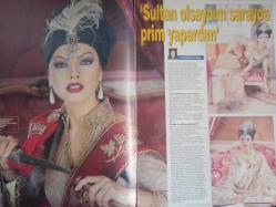 Şamdan Haftalık Aktüalite Sinema Tiyatro Müzik ve Magazin Dergisi - 20 Aralık 1998 - Ebru Gündeş - Cihan Ünal - Şener Şen - Ergun Hiçyılmaz - Kerem Alışık - Aydan Şener - Yalçın Dümer - Esra Balamir - Kenan Doğulu - Kaya Çilingiroğlu - Ebru Cündübeyoğlu - Mesut Yılmaz - Cihan Ünal - Özlem Yıldız - Beyazıt Öztürk - Metin Şen - Güllü Aybar - Kemer Country - Pınar Yiğit - Duygu Akar - Harika Avcı - Sabi Totah - Hilal Aslangiray - Hülya Süer - Koray Erkaya - Rasim Konyar - Levent Kırca - Kerem Alışık - Hülya Koçyiğit - Kadir İnanır - Nükhet Duru - Emel Sayın - Yılmaz Morgül - Bülent Ersoy - Mahsun Kırmızıgül - Nilüfer - Burhan Çaçan - Ajda Pekkan - Özcan Deniz - Nil Bentürk - Figen Yeni - Ayşe Azizoğlu - Damla Günay - Hülya Avşar - Cahide Sonku - Sevda Avcıları - Kenan Erçetingöz - Benjamin Toshack fotoğraf ve haberi - Tam Takım Dergi