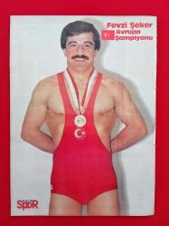 Gelişim Spor Futbol Dergisi - Sayı: 93 - 16 Mayıs 1990 - Kapak: Şampiyon Beşiktaş - Poster: Güreş, Fevzi Şeker - Ciltten Çıkma - 5. Sayasında 10 cm Kesik Vardır