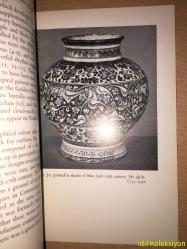 TURKİSH POTTERY - Victoria and Albert Museum - Her Majesty's Stationery Office - İngilizce Katalog (TÜRK Çömlekçiliği - Victoria ve Albert Müzesi)