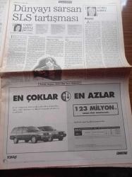 Sabah Gazetesi - 17 Ekim 1998 - Fenerbahçe Teknik Direktörü Joachim Löw Karaktersizi Asarım - Beşiktaş'lı Recep Adanır Jübile İstemiyor - Nesim Malki Olayı Çözülüyor - Nesim Malki Cinayetinin Arkasında Erol Evcil Var - Hafız Esad Kıvırtıyor - 100 150 Milyon Maaşla Çalışan Polisler Ömer Lütfü Topal'ın Milyon Dolarlık Rüşvetini Kabul Etmedi - Bülent Ecevit Seçim İçin Hemen Karar Alalım - Süleyman Demirel'den Aralık Seçimlerine Yeşil Işık - Nesim Malki'nin Eşi Ve Kızı da Gözaltında