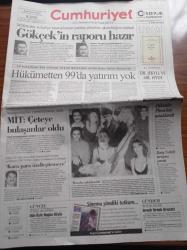 Cumhuriyet Gazetesi - 18 Ekim 1998- Müfettişler Melih Gökçek'in Belediye Kaynaklarını Yandaş Şirketlere Aktarıldığını Saptadı - MİT Müsteşarı Şenkal Atasagun İçimizde Çeteye Bulaşanlar Oldu - Korkmaz Yiğit İle Alaattin Çakıcı'nın Arasındaki Konuşmanın Bantını Açıklayan Fikri Sağlar - Diktatör Pinochet Tutuklandı - Maraba Şaklabanlık - Hülya Avşar - Mahsun Kırmızıgül - İbrahim Erkal - Hande Ataizi - Erol Evcil - İlhan Selçuk - Ahmet Taner Kışlalı - Yunus Nadi