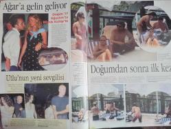 Şamdan Haftalık Aktüalite Sinema Tiyatro Müzik ve Magazin Dergisi - 9 Ağustos 1998 - Pınar Eliçe - Hülya Uğur - Şükran Berker - Sibel Boronkay - Demet Akalın - Sezen Aksu - Cem Baba - Şebnem Karakaş - Tarkan Sualp - İbrahim Kutlualp - Yeşim Vatan - Sergen Yalçın - Ayşe San - Ebru Cündübeyoğlu - Metmet Ali Erbil - Ali Deveci - Eylem Çeliker - ÖMer Durak - Ebru Gündeş - Sezen Aksu -Ahmet Utlu - Şevki Kaygusuz - Şengül Balıksırtı - Metin Şen - Fulya Onay - Tuna İnan - Duygu Akar - Cem Yılmaz - Atilla Saral - Gökhan Bilik - Seren Serengil - Özbek Ekenler - Demet Yoruç - Karahan Çantay - Selin Toktay - Ajda Pekkan - Yıldırım Aktuna - Yasemin Koşal - Sinem Üretmen - Emel Müftüoğlu - Özcan Deniz - Alişan - Mahsun Kırmızıgül - Atik Berberoğlu - Başak Sayan - Ali Deveci - Kenan Erçetingöz - Gülsevim Bozar fotoğraf ve haberi - Tam Takım Dergi