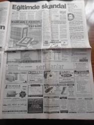 Akit Gazetesi - 21 Aralık 1998 - Hasan Karakaya -  Abdurrahman - Fenerbahçe Zirveye Kondu - Emre Belözoğlu - Elvir Baliç - Dön Baba Dönelim - Ramazanda Bile Başörtülülere Zulüm - Özgürlük İçin Teravih'te Mum - Doğru Yol Partisi Skandal Bantı Açıklayan Meral Akşener'e Sahip Çıktı - Irak'a Yönelik ABD İngiltere Saldırısı Binlerce Kayıp - Ertuğrul Özkök - Recai Kutan - Bülent Ecevit - Süleyman Demirel