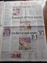 Akit Gazetesi - 21 Aralık 1998 - Hasan Karakaya -  Abdurrahman - Fenerbahçe Zirveye Kondu - Emre Belözoğlu - Elvir Baliç - Dön Baba Dönelim - Ramazanda Bile Başörtülülere Zulüm - Özgürlük İçin Teravih'te Mum - Doğru Yol Partisi Skandal Bantı Açıklayan Meral Akşener'e Sahip Çıktı - Irak'a Yönelik ABD İngiltere Saldırısı Binlerce Kayıp - Ertuğrul Özkök - Recai Kutan - Bülent Ecevit - Süleyman Demirel