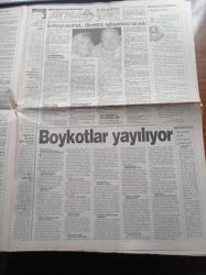 Akit Gazetesi -24 Ekim 1998 - Başgafçı Vural Savaş - Hasan Karakaya - Hüseyin Üzmez - Abdurrahman Dilipak - Dünya Karate Şampiyonu Haldun Alagaş - Tugay Kerimoğlu - Trabzonspor - İstanbul Büyükşehir Belediye Başkanı Recep Tayyip Erdoğan - Sultanbeyli Belediye Başkanı Ali Nabi Koçak'a İftira - Başörtüsü İstifası - Recai Kutan - Tansu Çiller Seçim Aralık'ta Yapılmalı - Yahudilerin Ankara Çıkarması - Netanyahu Arafat Anlaşamadı
