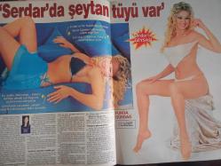 Şamdan Haftalık Aktüalite Sinema Tiyatro Müzik ve Magazin Dergisi - 30 Nisan 2000 - Funda Gürdağ - Serdar Ortaç - Eyşan Özhim - Kemal Sunal - Arzu Yanardağ - Mehmet Hotiç - Gamze Özçelik - Tolga Rangaviz - Erdem Yılmaztürk - Emre ütük - Murat Aslan - Erol Alemdar - Kaan Kopuz - Helin Avşar - Deniz Seki - Mustafa Altıoklar - Serap Poyraz - Canan Turhal - Tolga Cingitaş - Cem Cantaş - Arzu Ulutekin - Ali Sunal - Dilruba Sarıer - Selin Boronkay - Ömer Durak - Mithat Can - Esin Moralıoğlu - Yurdan Sert - Funda Gürdağ - Serdar Ortaç - Esra Yazıcı - Sertab Erener - Demir Demirkan - Muazzez Ersoy - İbrahim Tatlıses - Orhan Gencebay - Duygu Ulaş - Nedret Taciroğlu - Yeşim Salkım - Nazlı Keçili - Siren Ertan - Selim Hamamcıoğlu - Tuba Peksayar - Tuncer Öztarhan - Kenan Erçetingöz - Ece Erken - Şebnem Dönmez fotoğraf ve haberi - Tam Takım Dergi