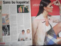 Şamdan Haftalık Aktüalite Sinema Tiyatro Müzik ve Magazin Dergisi - 1 Nisan 2001 - Nazlı Tanrıkulu - Seda Sayan - Gökhan Şükür - Beker Hürcan - Cansu Dere - Okan Bayülgen - Ozan Kaçmaz - Seren Serengil - Gonca Kopuz - Hakan Ural - Sertab Erener - Ozan Doğulu - Demir Demirkan - Sibel Tüzün - Levent Candaş - Burcu Özüyaman - Berna Aracı - Nefise Karatay - Mehmet Ali Erbil - Aylin Poyraz - Derya Umut - Oktay Kaynarca - İpek Tenolcay - Ebru Güzel - Ebru Şallı - Aysun KAyacı - Aysu Baceoğlu - Petek Dinçöz - Gizem Özdilli - Ayşe Hatun Önal - Nefise Karatay - Deniz Akkaya - Sinan Özedincik - Derya Tuna - Esin Moralıoğlu - Fatma Yaman - Emel Sayın - Ebru Yaşar - Reyhan Karaca - Şengül Balıksırtı - Karin Arınç - Pascal Nouma fotoğraf ve haberi - Dergi Tam Değildir Sadece 18 Sayfası Mevcuttur