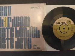 Zafer Dilek ‎- İşte Hendek İşte Deve / Sev Kardeşim 45'lik Nadir Plak