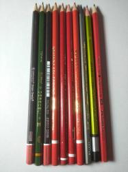 Sınav Kalemi (3 Adet), Kurşun Kalem HB (3 Adet), Kırmızı Kalem (4 Adet) Toplam 10 Adet