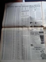 Hürriyet Gazetesi - 14 Haziran 1998 - Fransa 98 Dünya Kupasında Nijerya Fırtınası - Şenes Erzik - Jay Jay Okocha - Süperstar Ajda Pekkan - Sezen Aksu Güneydoğu İçin Düzenlenen Yardım Kampanyasına Villasını Bağışladı - Necmettin Erbakan'a Özel Savcı - Cep Telefonunun İki Büyük Şirketi Türkcell İle Telsim Arasında Fiyat İndirme Savaşı