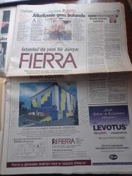 Hürriyet Gazetesi - 25 Ekim 1998 -  Emin Çölaşan - Güneş Sistemi'nin Benzeri Tespit Edildi - İstanbul Büyükşehir Belediye Başkanı Recep Tayyip Erdoğan İstifam Yakın - Tekvando'da Avrupa Şampiyonu Mert Tuncer -Beşiktaş Fenerbahçe Derbisi - Süleyman Seba'nın İstifası Cebinde - Cumhuriyetimizin 75. Yıl Kutlamaları - Nesim Malki Cinayeti - Aşkın Nur Yengi - AIDS Aşısı Maymunları Kurtardı - Gazinolar Coştu - Hülya Avşar - Emel - Muazzez Abacı - Çevre Bakanı İmren Aykut - Alkolizmin Geni Bulundu