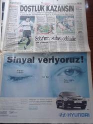 Hürriyet Gazetesi - 25 Ekim 1998 -  Emin Çölaşan - Güneş Sistemi'nin Benzeri Tespit Edildi - İstanbul Büyükşehir Belediye Başkanı Recep Tayyip Erdoğan İstifam Yakın - Tekvando'da Avrupa Şampiyonu Mert Tuncer -Beşiktaş Fenerbahçe Derbisi - Süleyman Seba'nın İstifası Cebinde - Cumhuriyetimizin 75. Yıl Kutlamaları - Nesim Malki Cinayeti - Aşkın Nur Yengi - AIDS Aşısı Maymunları Kurtardı - Gazinolar Coştu - Hülya Avşar - Emel - Muazzez Abacı - Çevre Bakanı İmren Aykut - Alkolizmin Geni Bulundu